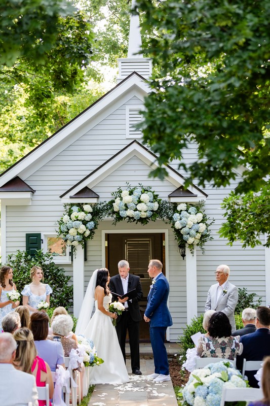 Wedding Ceremony flowers from Antonina's Floral Design 14