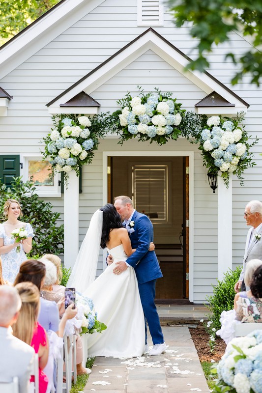 Wedding Ceremony flowers from Antonina's Floral Design 15