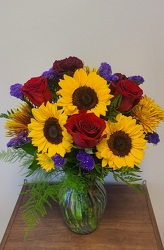 Happy & Bright Fall AFD091 from Antonina's Floral Design, your florist in Hardy,VA